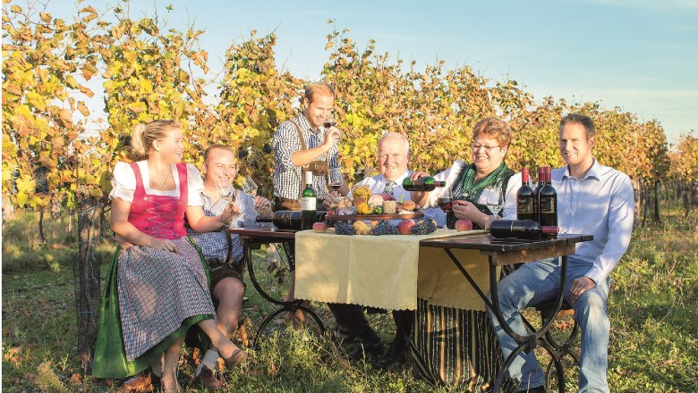 Maria und Hans- Peter Trink, Juniorchef Andreas, Franz und Monika Knötzl und Christian Knötzl, © A. Knötzl