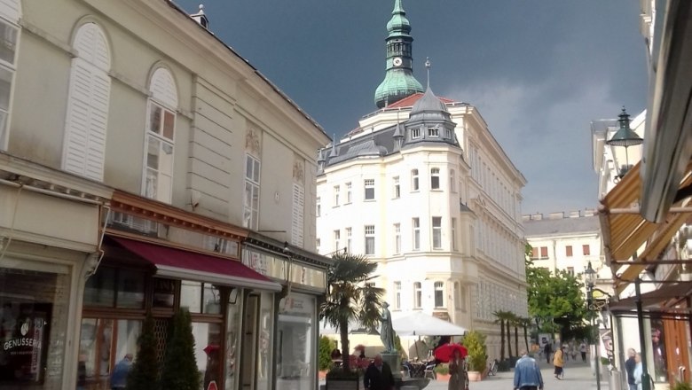 Batzenhäusl und Pfarrkirche, © Gottfried Steiner